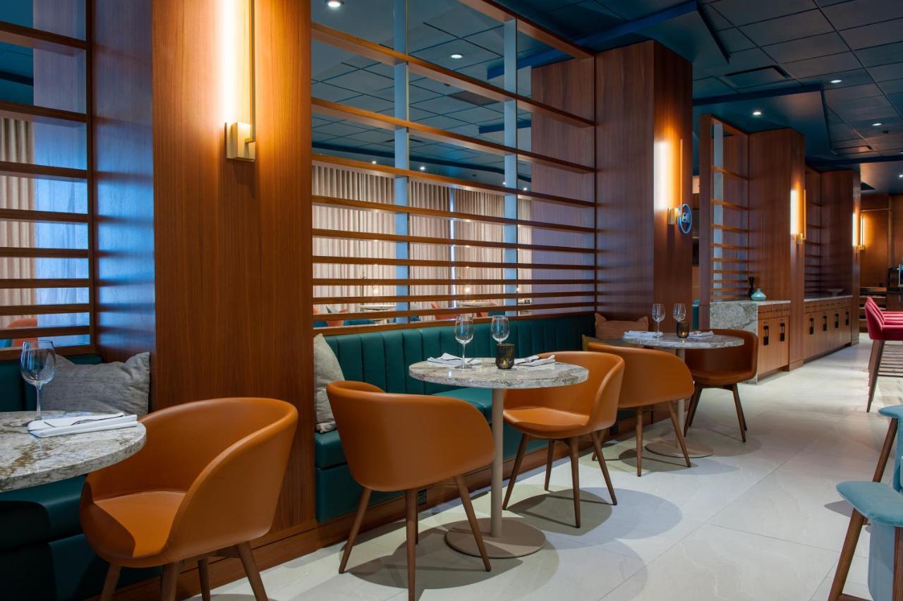 Matrix Hotel Edmonton Dış mekan fotoğraf