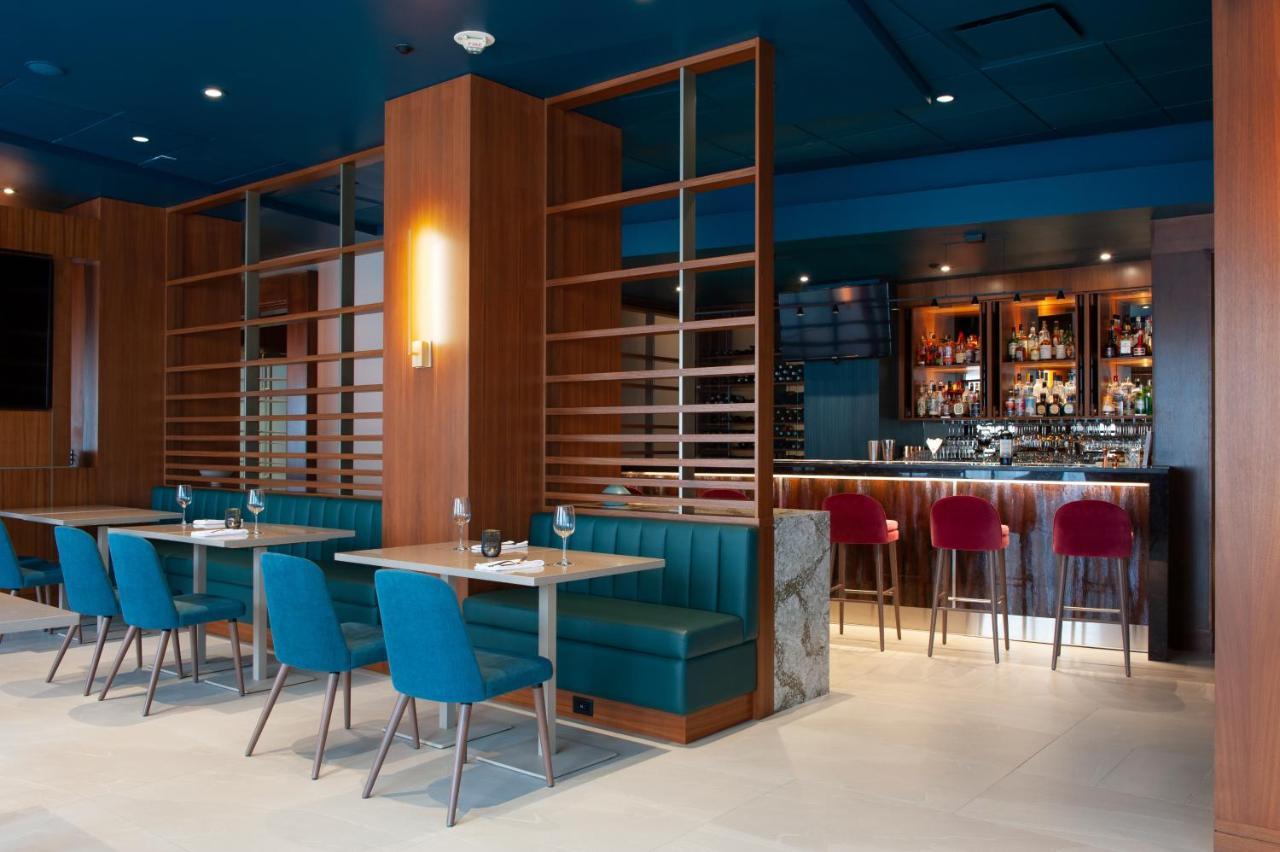Matrix Hotel Edmonton Dış mekan fotoğraf