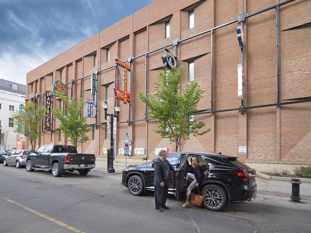 Matrix Hotel Edmonton Dış mekan fotoğraf