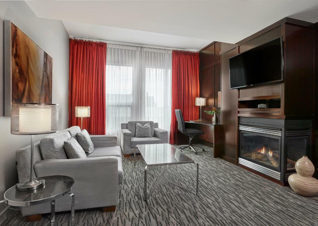 Matrix Hotel Edmonton Dış mekan fotoğraf
