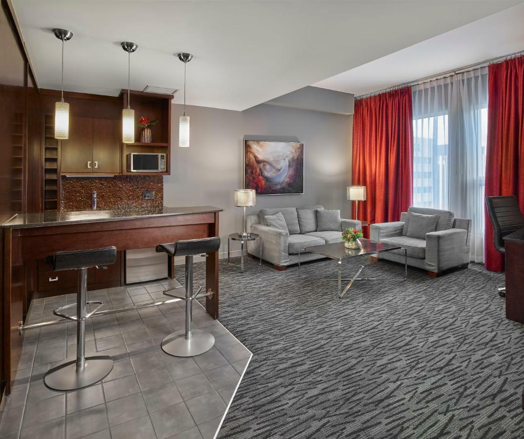 Matrix Hotel Edmonton Dış mekan fotoğraf